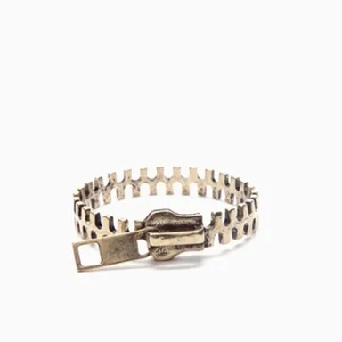 A nakoniec pár prsteňov z úplne bežných vecí. Ako sa hovorí – „z toho, čo bolo po ruke“.